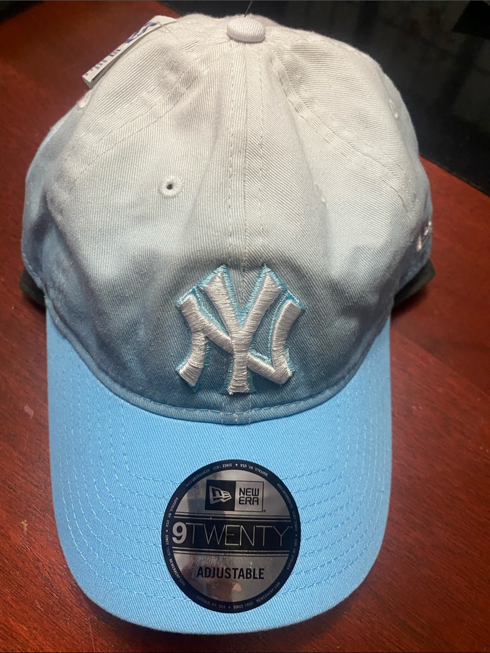New Era  9 Twenty MLB New York Yankees Blue Ombré  Adjustable Hat